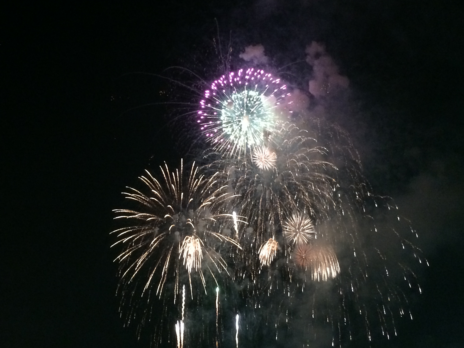 140824_fireworks02.png